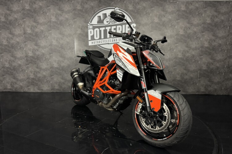 KTM 1290 SUPER DUKE R