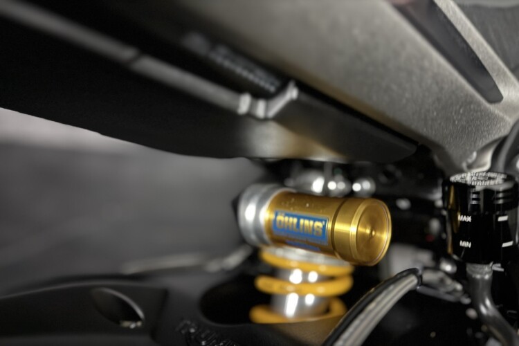 TRIUMPH STREET TRIPLE 765