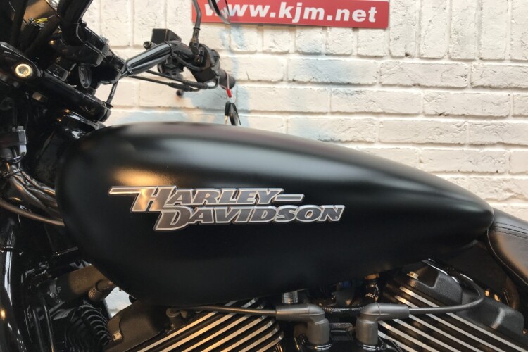 HARLEY-DAVIDSON STREET