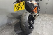 KTM 1390 SUPER DUKE R