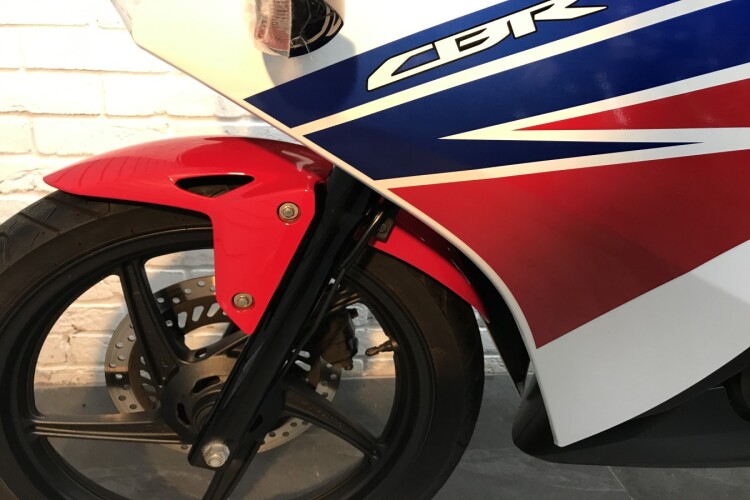 HONDA CBR125R