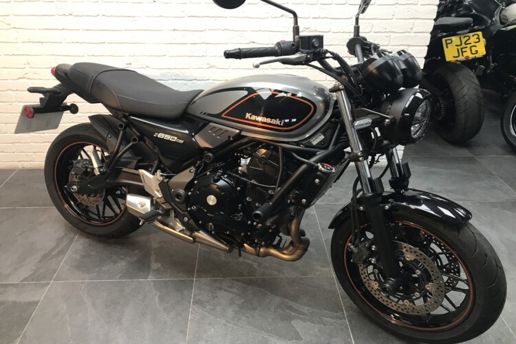 KAWASAKI Z650 RS