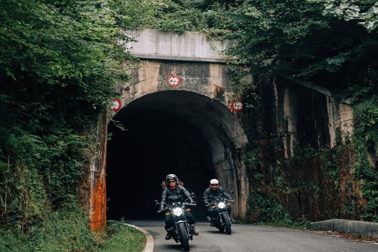 ROYAL ENFIELD CONTINENTAL GT