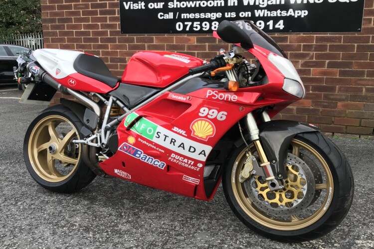 DUCATI 996S