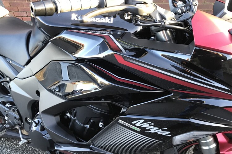 KAWASAKI NINJA 1000SX