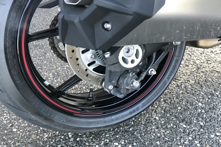 KAWASAKI NINJA 1000SX