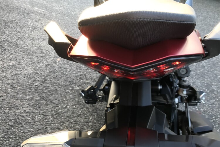 KAWASAKI NINJA 1000SX