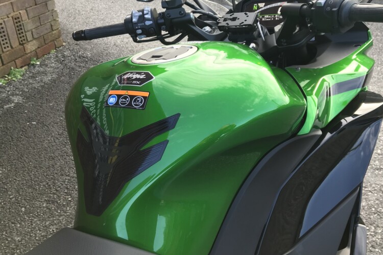 KAWASAKI NINJA 1100 SX SE