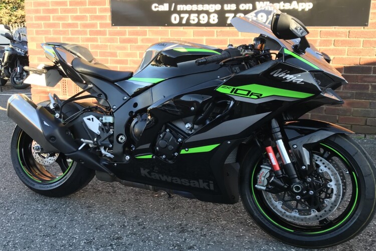 KAWASAKI NINJA ZX-10R