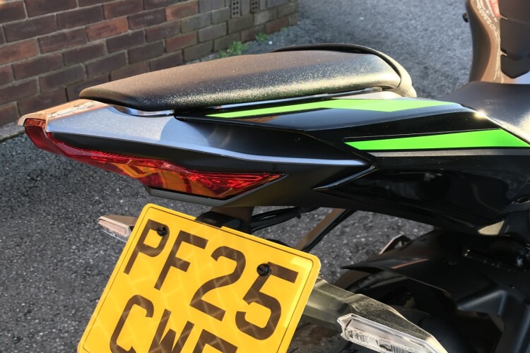 KAWASAKI NINJA ZX-10R