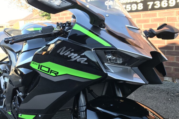 KAWASAKI NINJA ZX-10R