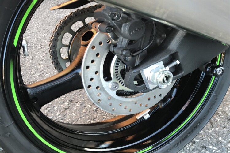 KAWASAKI NINJA ZX-10R