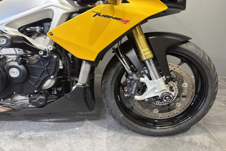 APRILIA TUONO 1000 V4