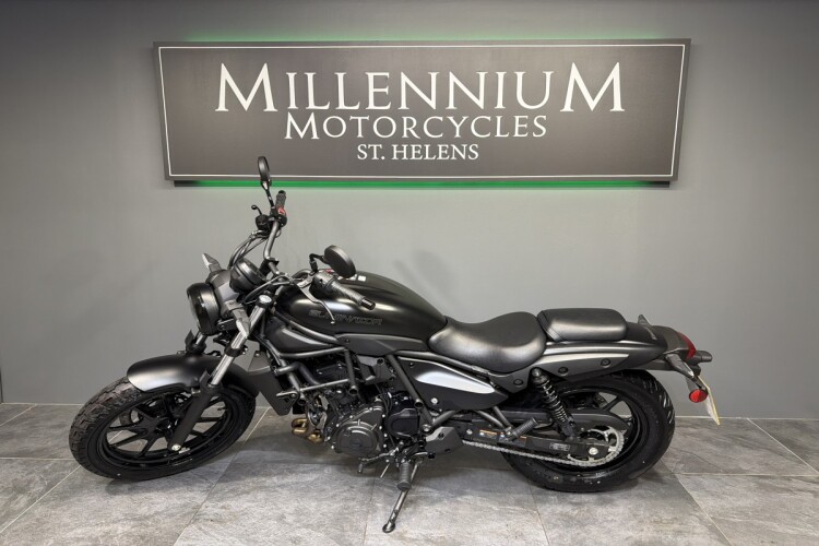 KAWASAKI ELIMINATOR 500