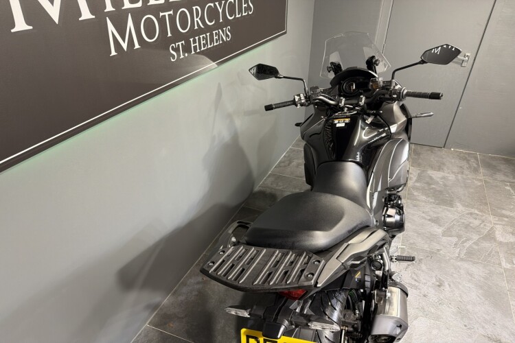 KAWASAKI VERSYS 1100