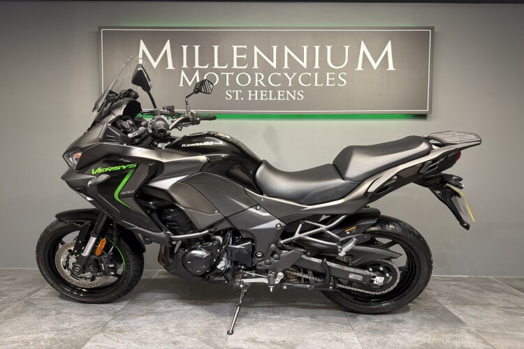 KAWASAKI VERSYS 1100