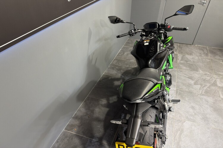 KAWASAKI Z650