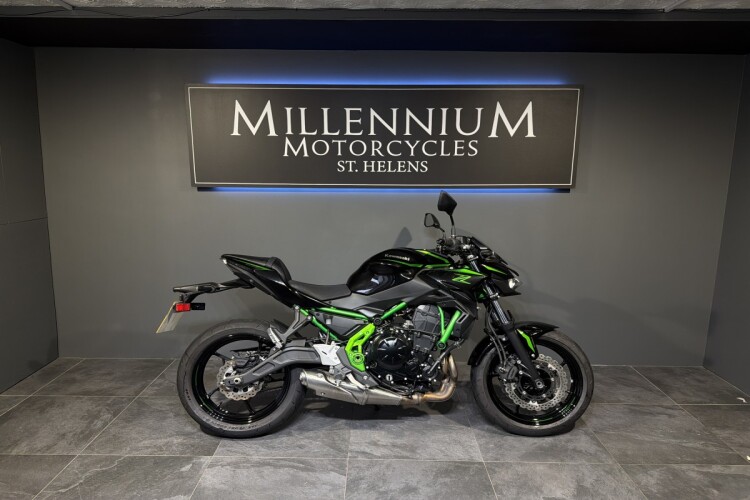 KAWASAKI Z650