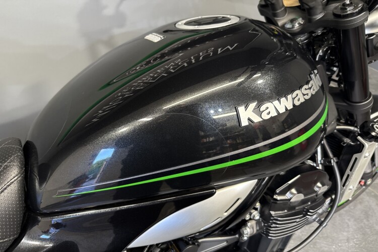 KAWASAKI Z900 RS