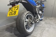 SUZUKI GSX-8R