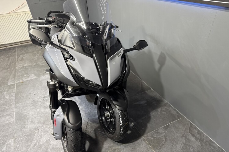 YAMAHA NIKEN GT