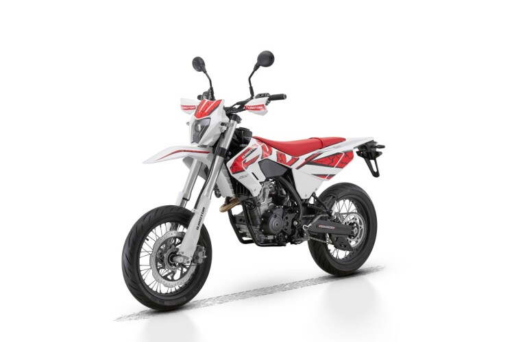 QJMOTOR COV 125 S