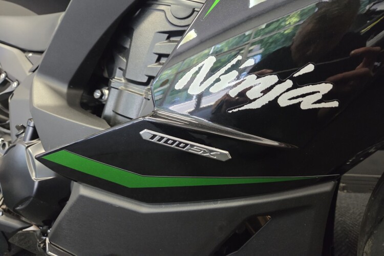 KAWASAKI NINJA 1100 SX SE for sale