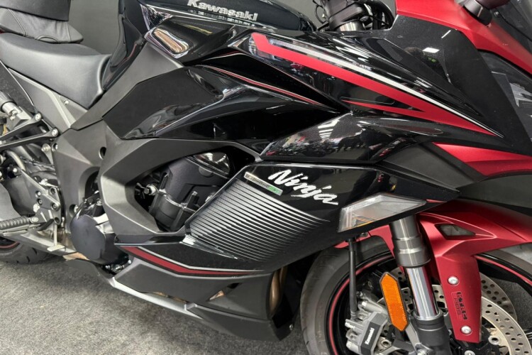 KAWASAKI NINJA 1100 SX