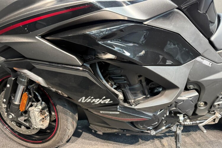 KAWASAKI NINJA 1100 SX SE