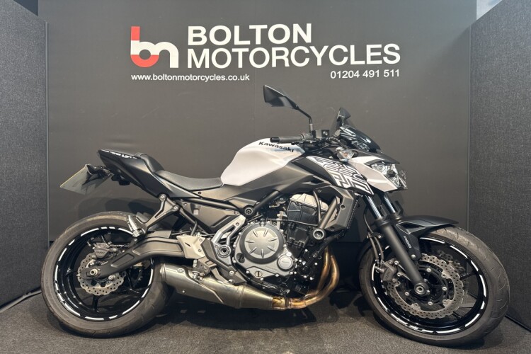 KAWASAKI Z650