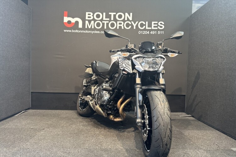 KAWASAKI Z650