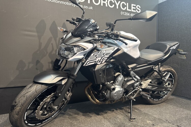 KAWASAKI Z650