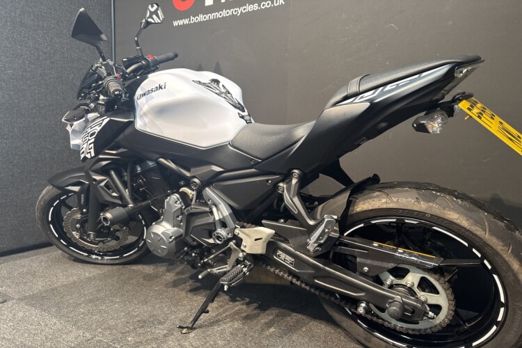 KAWASAKI Z650