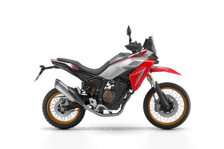 QJMOTOR SVT 650 X