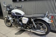 TRIUMPH BONNEVILLE 865
