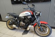 YAMAHA XSR700