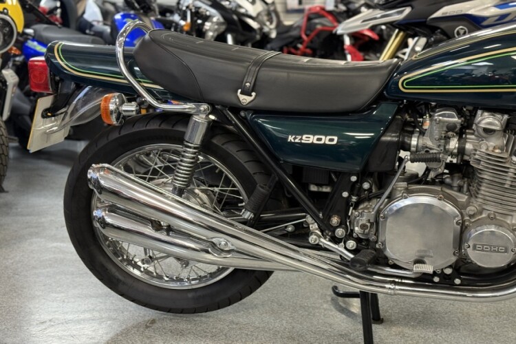 KAWASAKI Z900