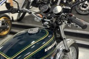 KAWASAKI Z900