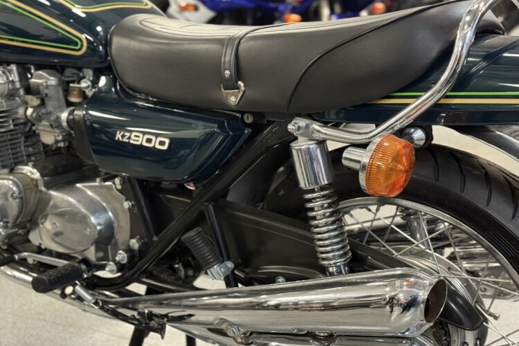 KAWASAKI Z900