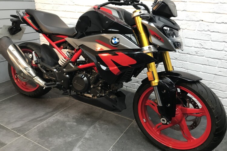 BMW G 310 R