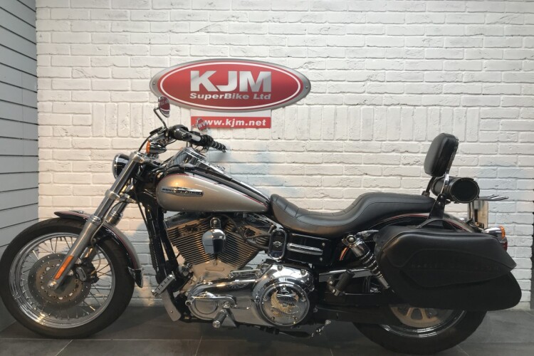 HARLEY-DAVIDSON SUPERGLIDE