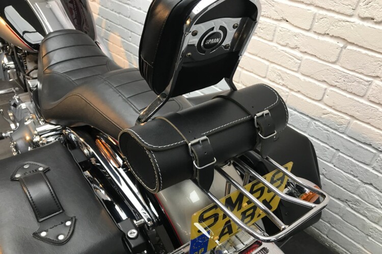 HARLEY-DAVIDSON SUPERGLIDE