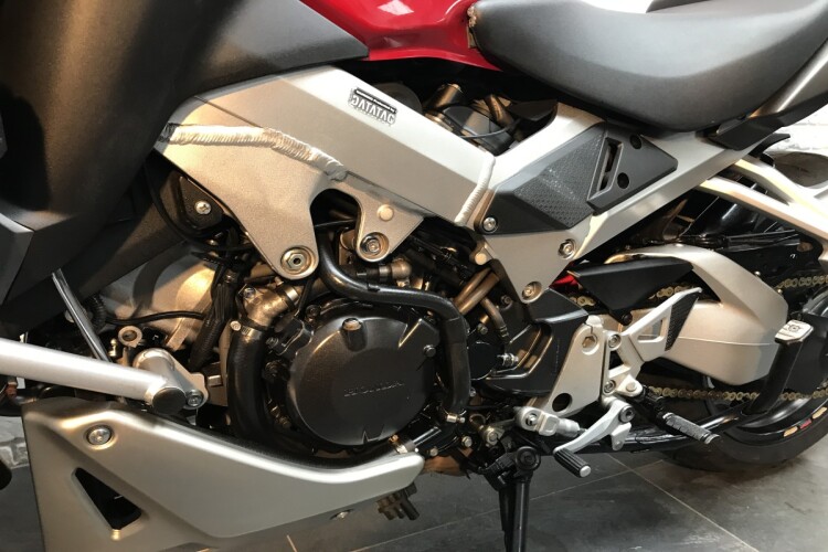 HONDA VFR800X CROSSRUNNER
