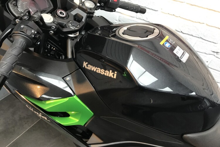 KAWASAKI NINJA 400