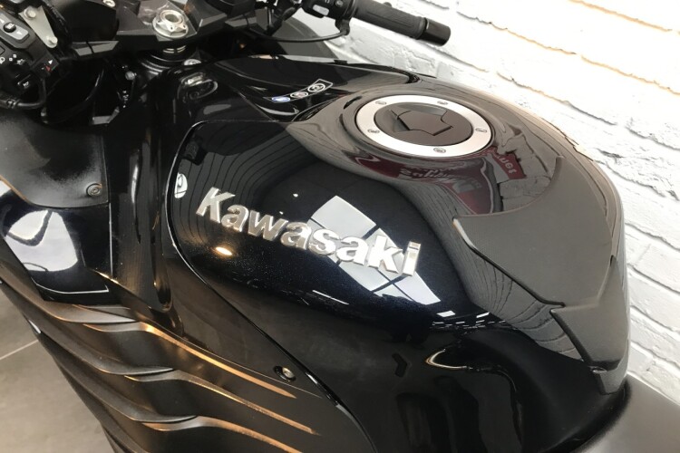 KAWASAKI ZZR1400