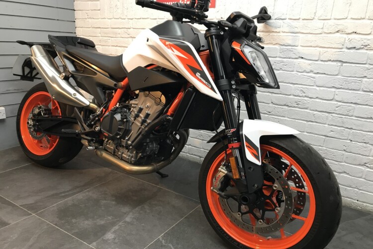 KTM 890 DUKE