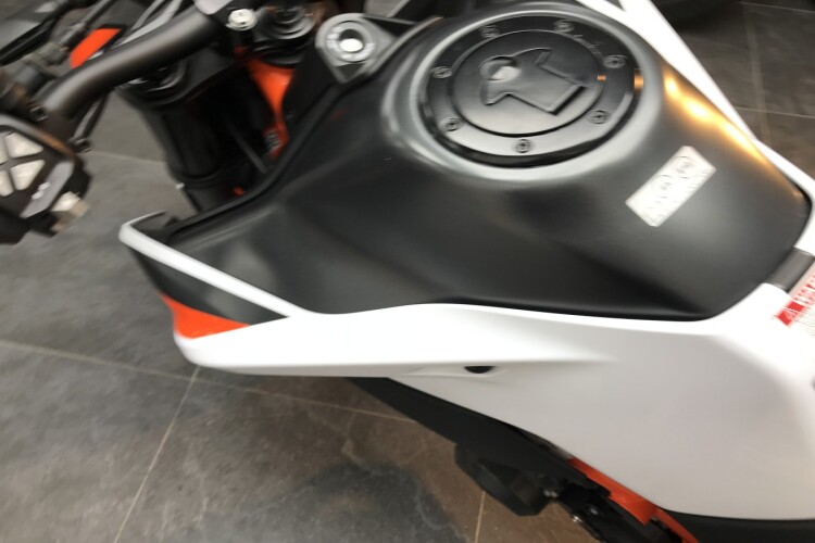 KTM 890 DUKE