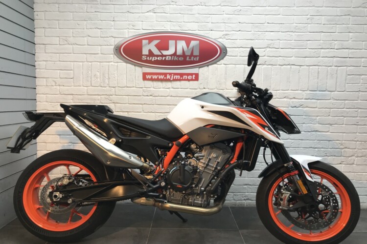 KTM 890 DUKE
