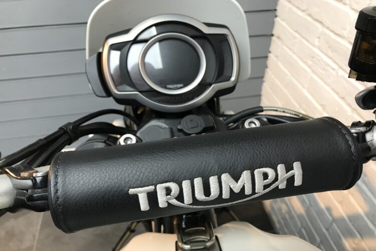 TRIUMPH SCRAMBLER 1200