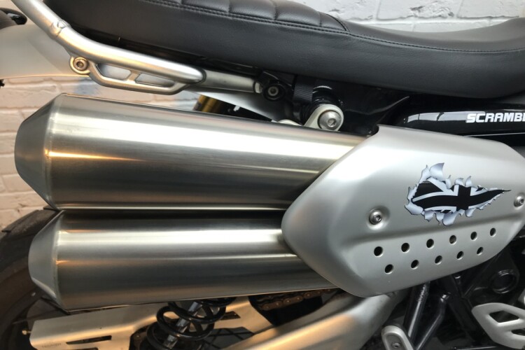 TRIUMPH SCRAMBLER 1200